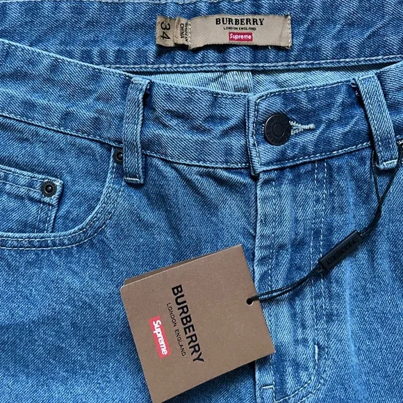 パンツ Supreme Buberry Jean size 36 Buy Supreme x Burberry Regular Jean 'Washed Blue' - SS22P16